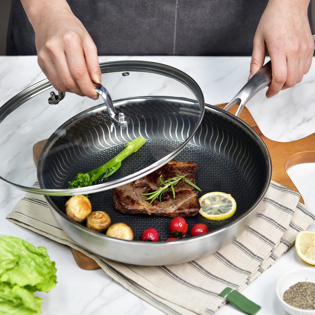 11 IN Glass Lid with Stainless Steel Handle W510758